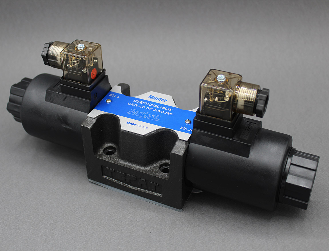 شیر برقی هیدرولیک مستر Master مدل DSG-03-3C3 سایز 3/8 فرمان وسط خلاص با بوبین 220 ولت